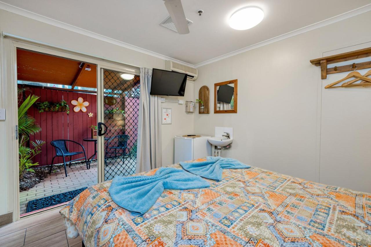 Хостел Travellers Oasis Кэрнс Экстерьер фото